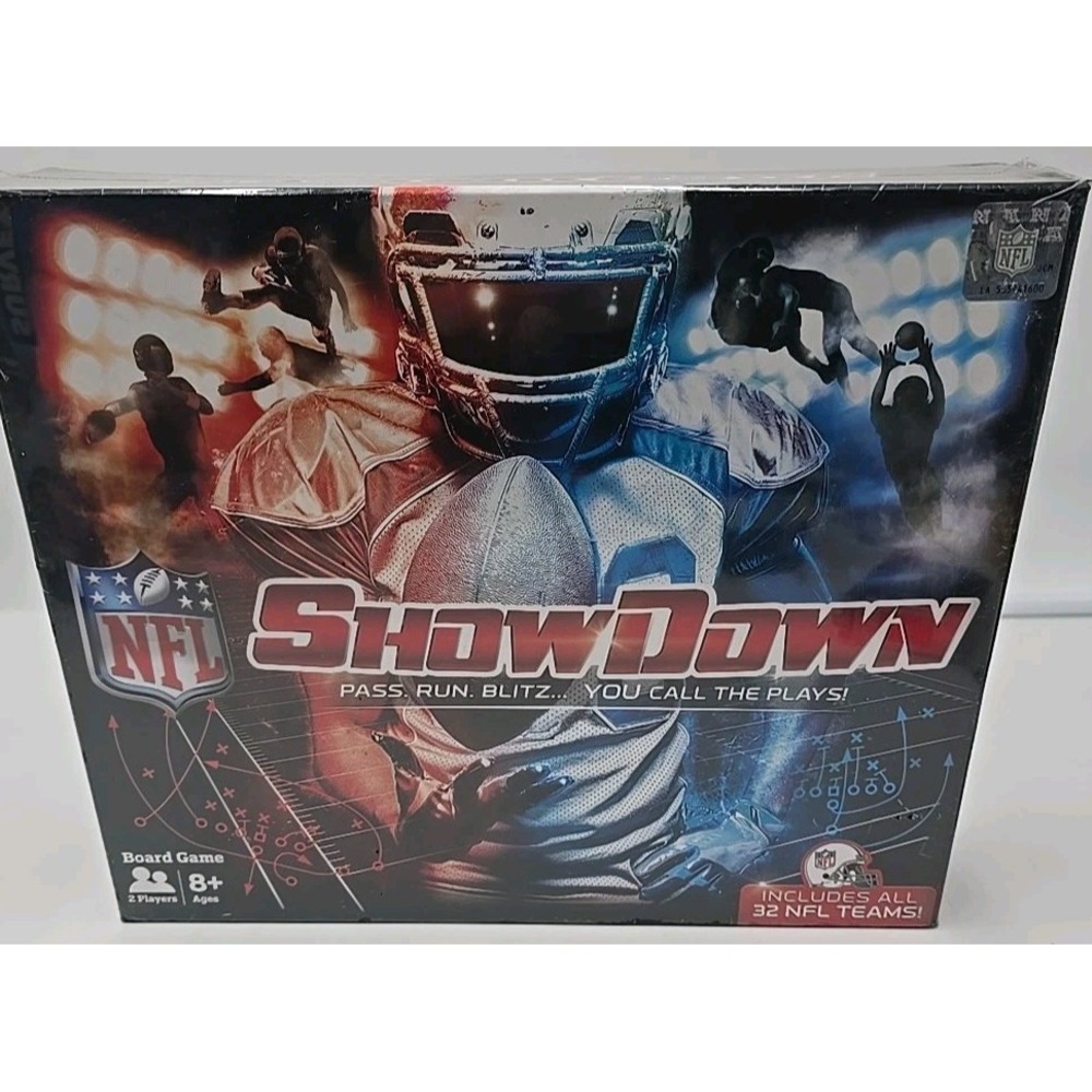 NFL Showdown Board Game Pass Run Blitz You Call The Plays Includes All 32 Teams - Picture 4 of 8